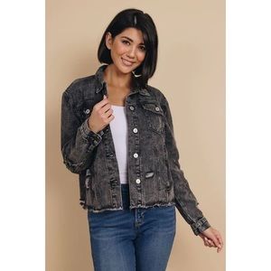 25. ☀️Blake Distressed Jean Jacket☀️